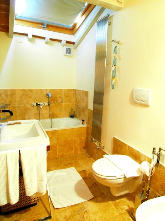 Guest House Il Borgo Di Sempronio Semproniano Pokoj fotografie