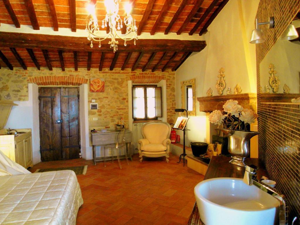 Guest House Il Borgo Di Sempronio Semproniano Pokoj fotografie